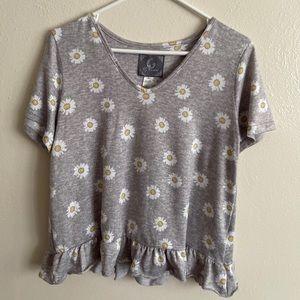 SOLD. 📦PJ Couture Soft Sunflower Ruffle Top